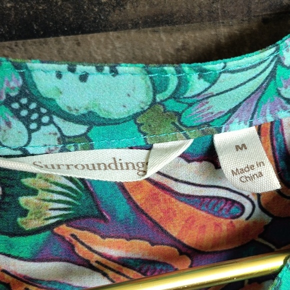 SOFT SURROUNDINGS Luau Garden Tunic Shirt In Busted Blue Size Medium - Picture 3 of 9